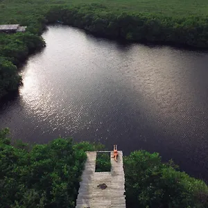 https://nativus-glamping-tulum.allrivieramayahotels.com